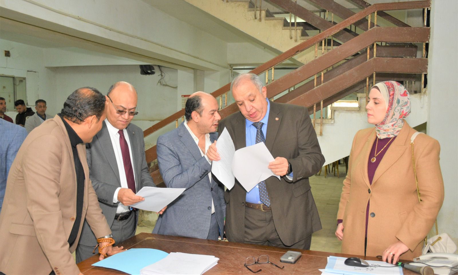 عميد تجارة طنطا يتفقد سير العملية الامتحانية لأول أيام امتحانات الفصل الدراسي الاول للعام الجامعي ٢٠٢٥ /٢٠٢٦